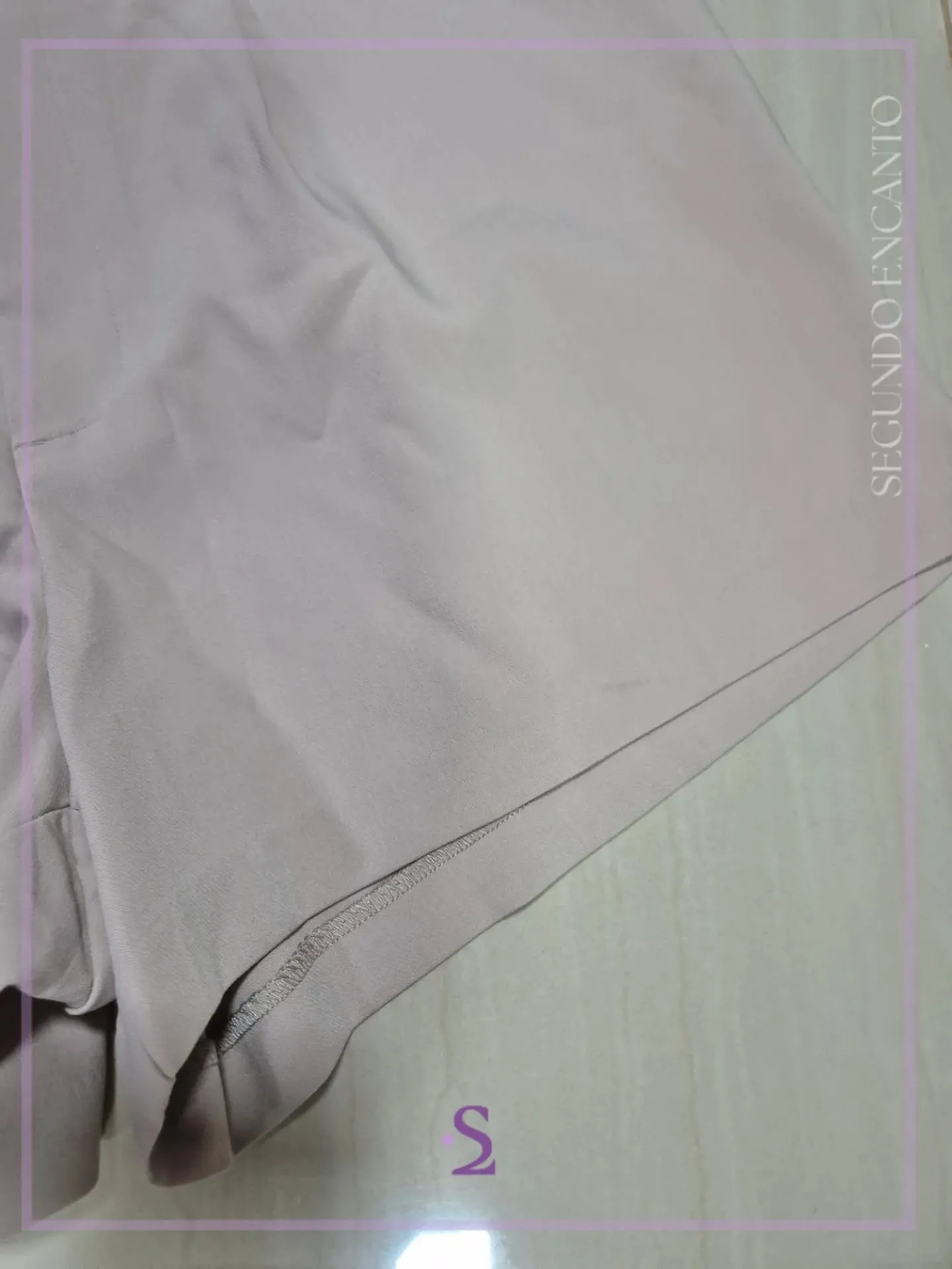 Short beige con bolsillos XS - Image 2