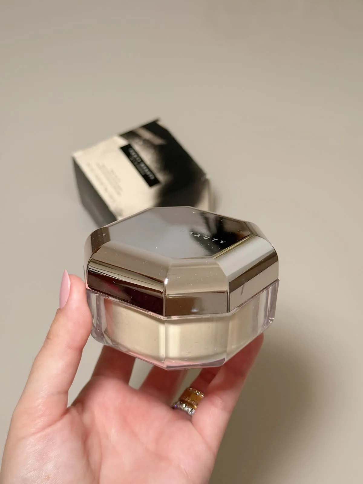 POLVO SUELTO FENTY BEAUTY - Image 5