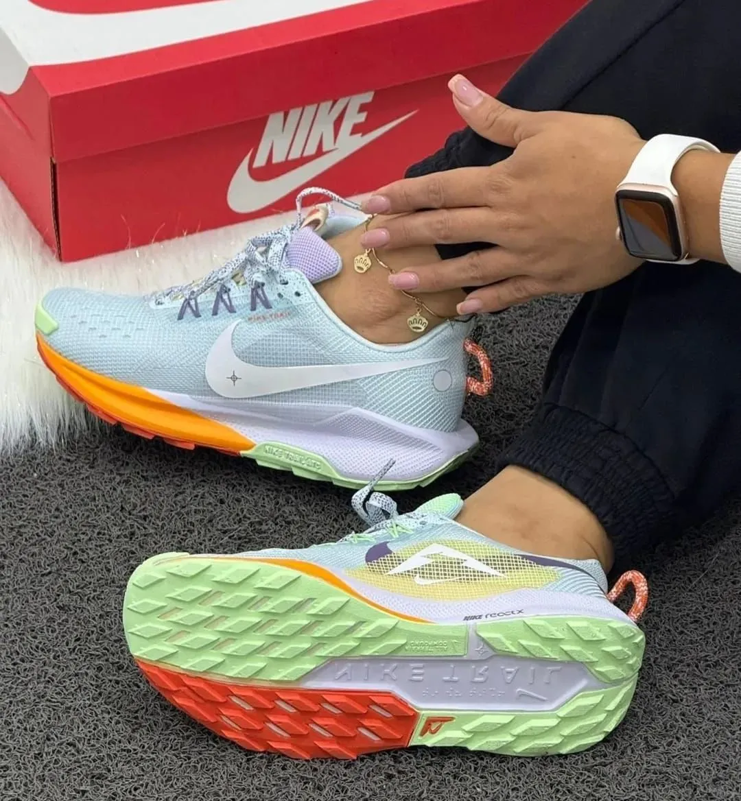 Nike Trail - Image 1
