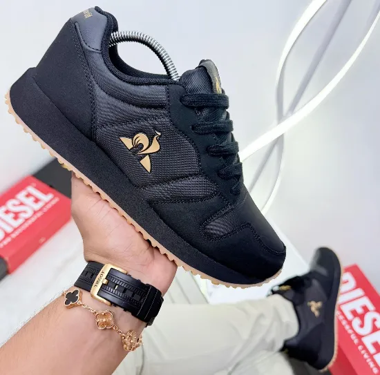 Le Coq Sportif Bolivar - Image 1